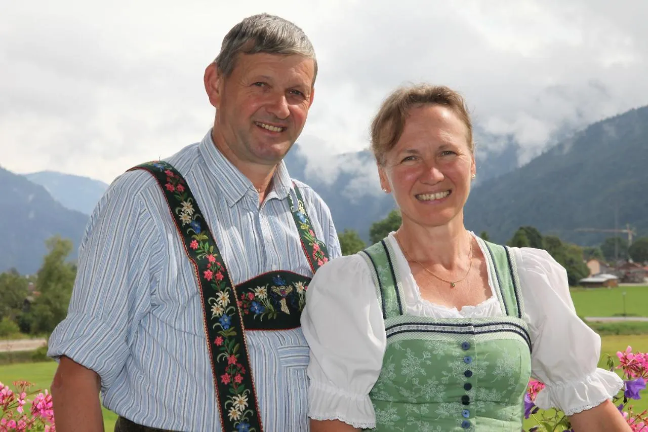 Agroturismo Gaestehaus-Bauernhof Buchwieser Unterammergau Alemania